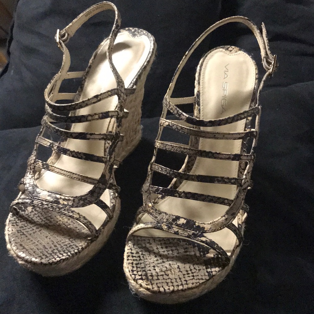 Via Spiga Wedged sandals